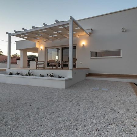 B&B Foglie D'Ulivo ลิซซาโน ภายนอก รูปภาพ