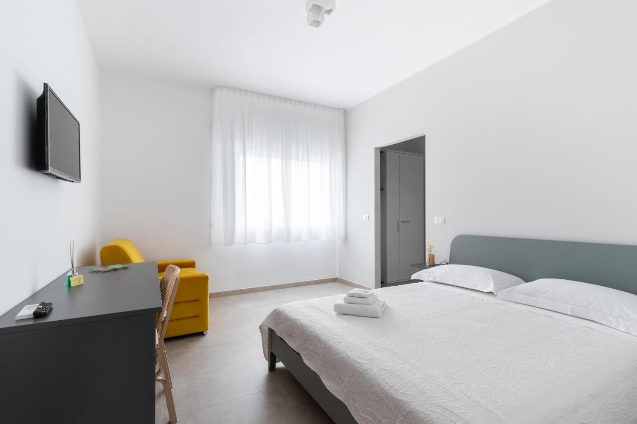 B&B Foglie D'Ulivo ลิซซาโน ภายนอก รูปภาพ