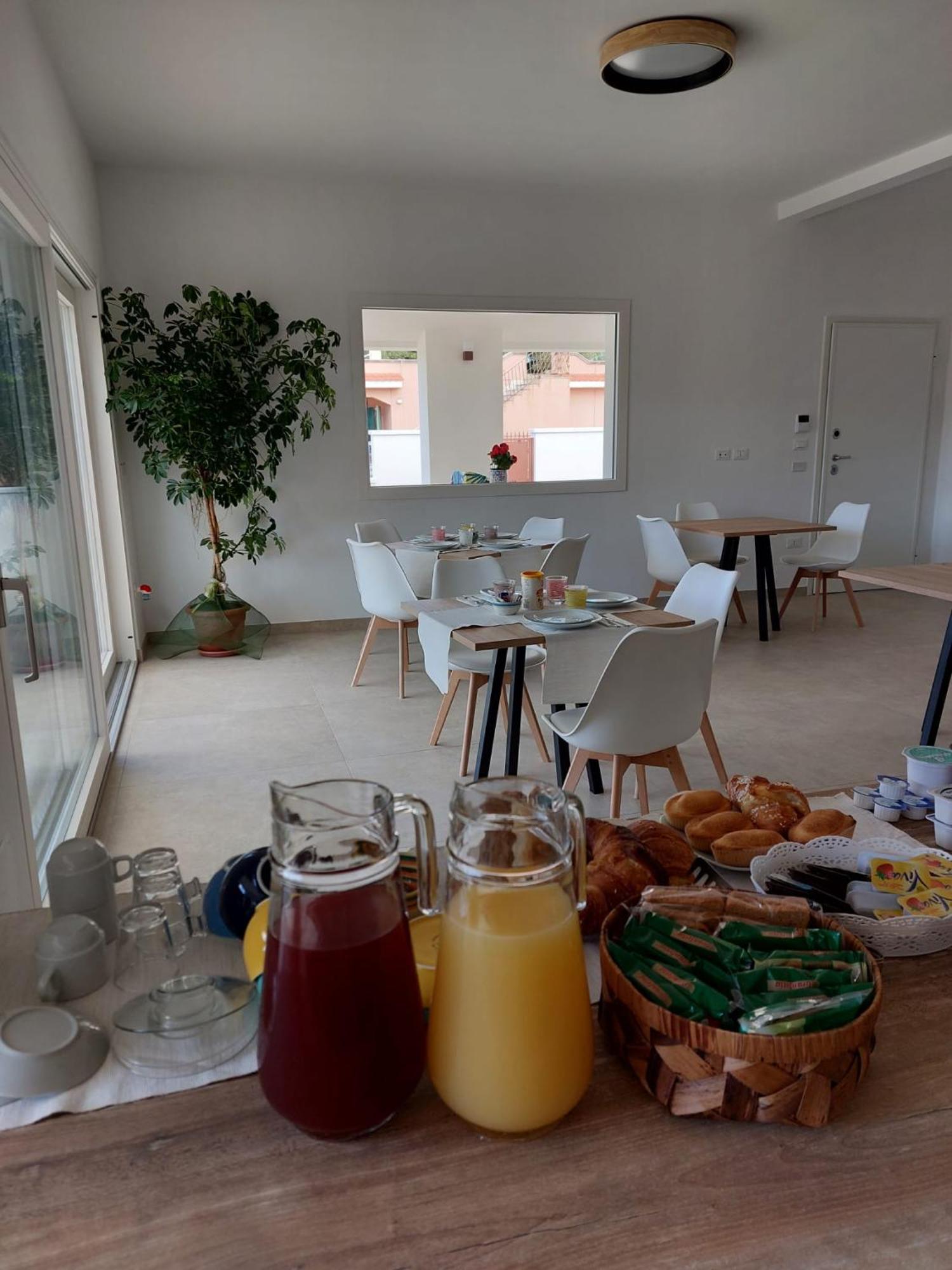 B&B Foglie D'Ulivo ลิซซาโน ภายนอก รูปภาพ